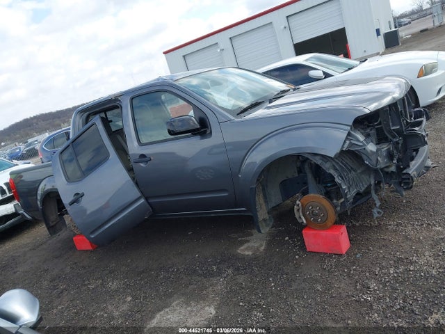 Nissan Frontier Sv 4x4