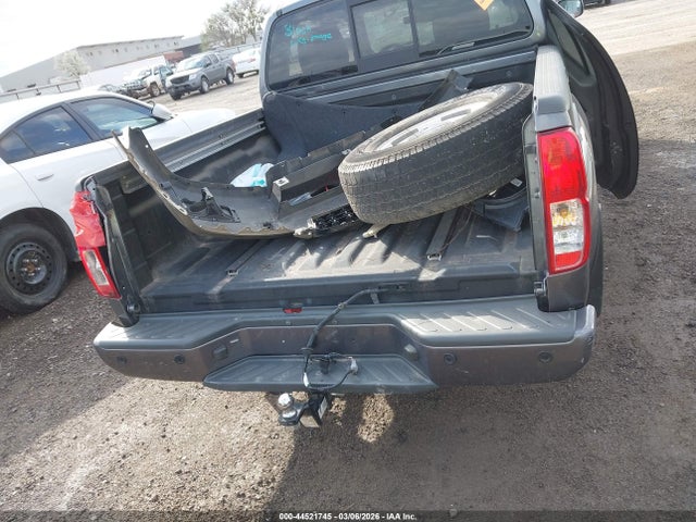 Nissan Frontier Sv 4x4