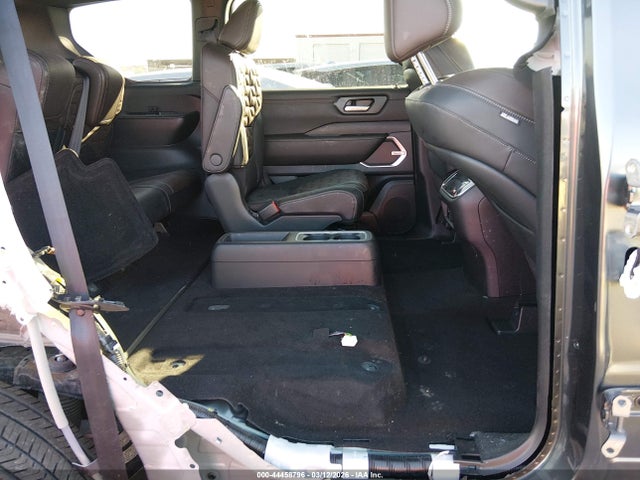 Nissan Armada Platinum 4wd