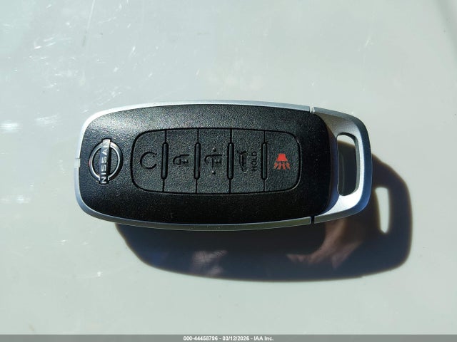 Nissan Armada Platinum 4wd