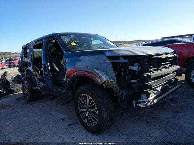 Nissan Armada Platinum 4wd