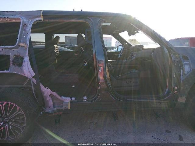 Nissan Armada Platinum 4wd