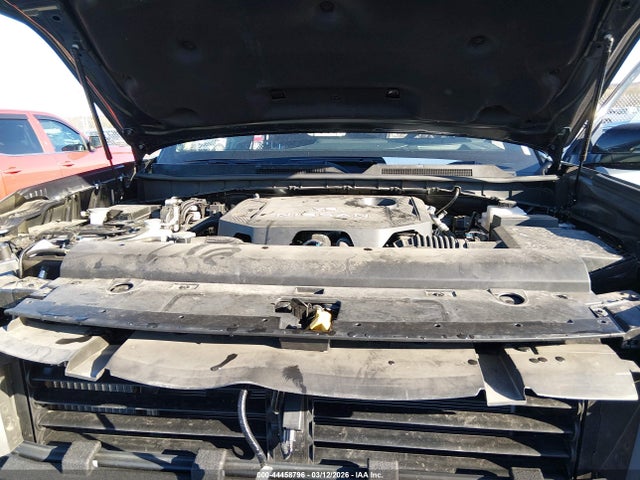 Nissan Armada Platinum 4wd
