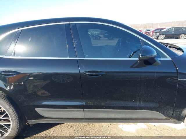 Porsche Macan S