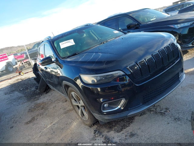 Salvage Jeep Cherokee Image