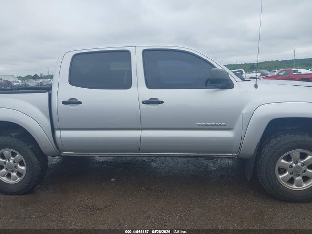 Toyota Tacoma Base V6