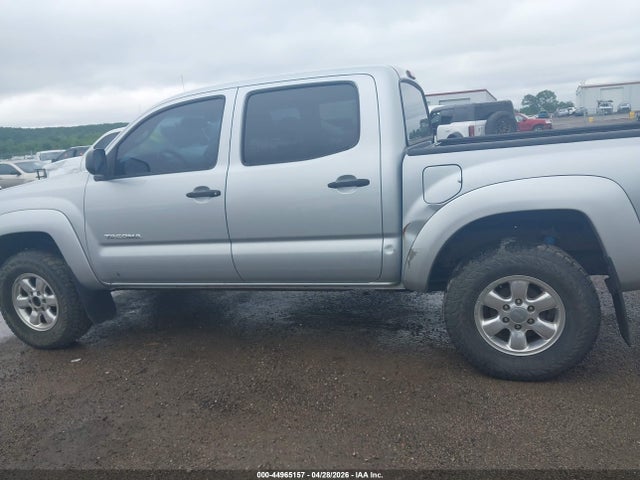 Toyota Tacoma Base V6