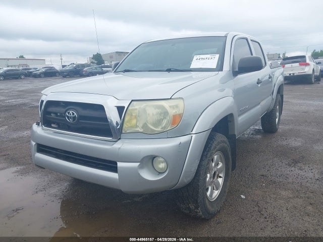 Toyota Tacoma Base V6