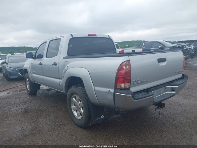 Toyota Tacoma Base V6