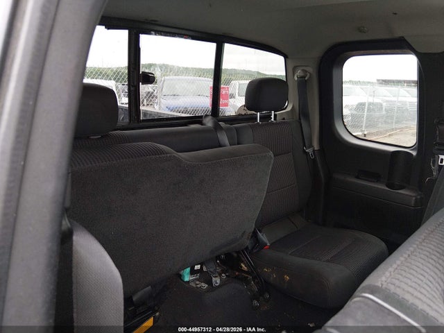 Nissan Titan Se