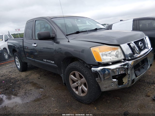 Salvage Nissan Titan Image