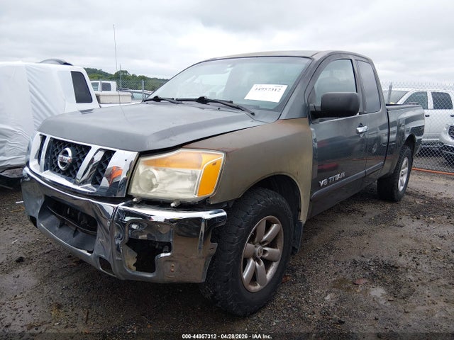 Nissan Titan Se