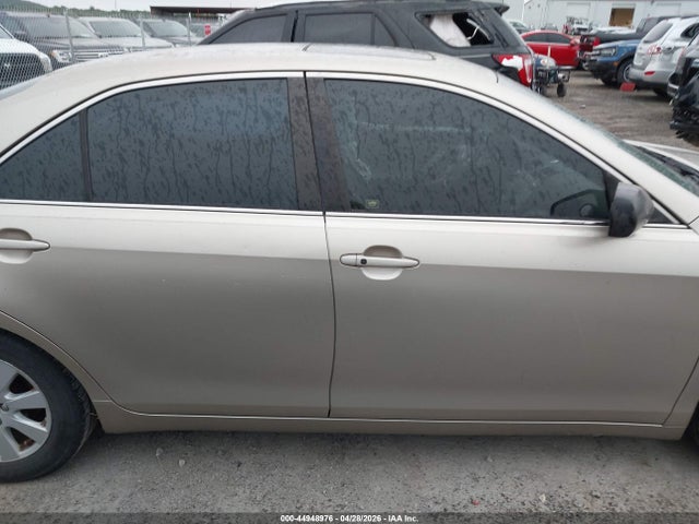 Toyota Camry Xle V6