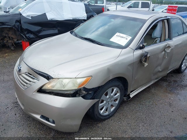 Toyota Camry Xle V6