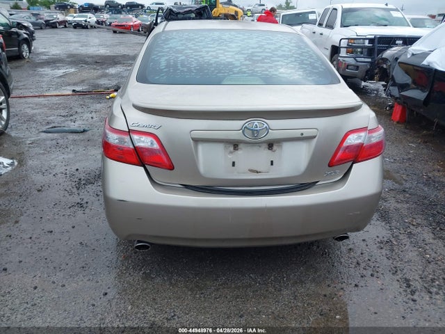 Toyota Camry Xle V6