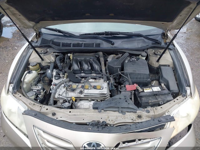 Toyota Camry Xle V6