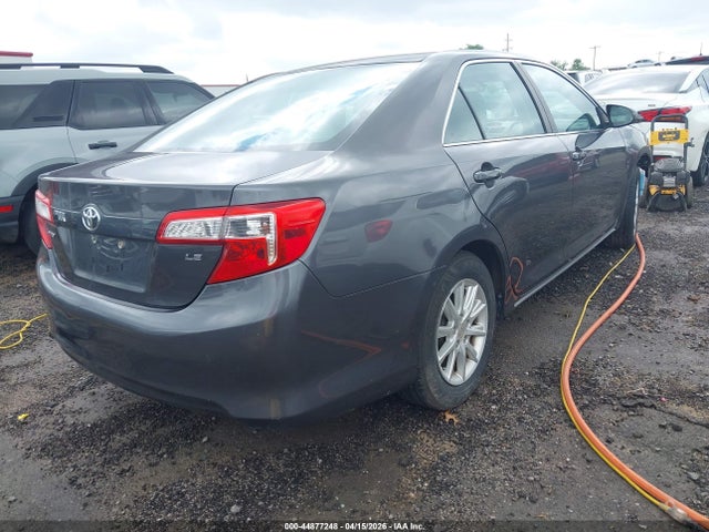 Toyota Camry Le