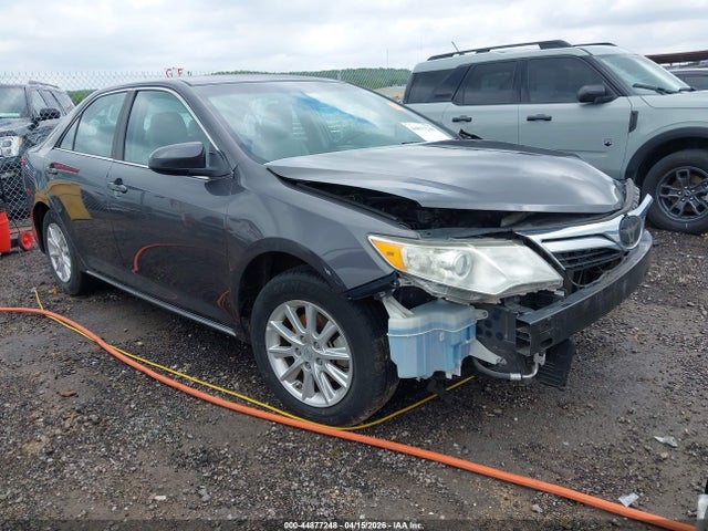 Salvage Toyota Camry Image