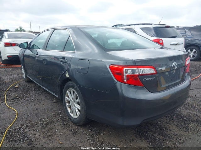 Toyota Camry Le