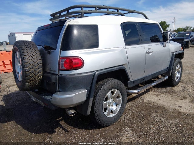 Toyota FJ Cruiser