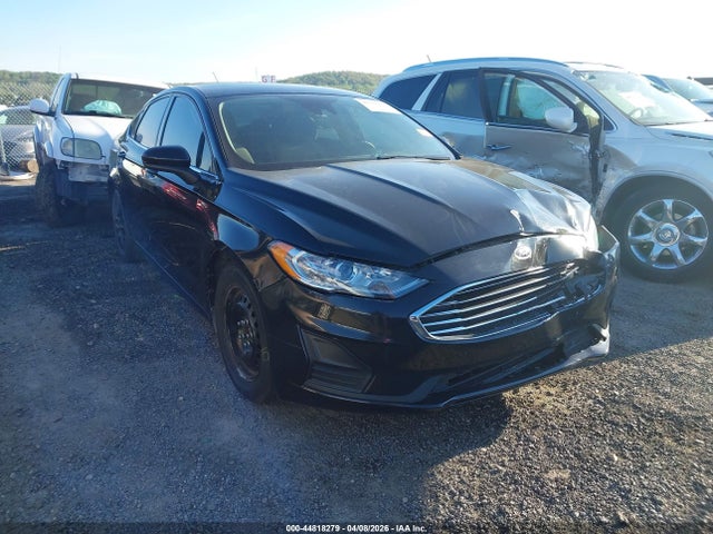 Salvage Ford Fusion Image