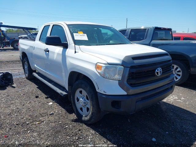 Salvage Toyota Tundra Image