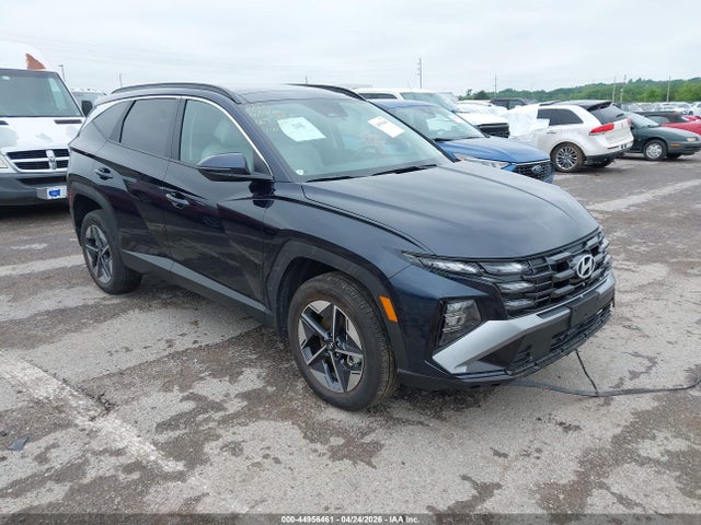 Salvage Hyundai TUCSON Image