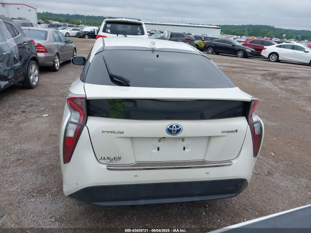 Toyota Prius Four