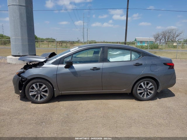 Nissan Versa 1.6 S