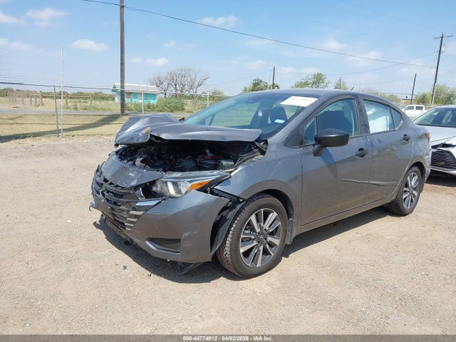 Nissan Versa 1.6 S
