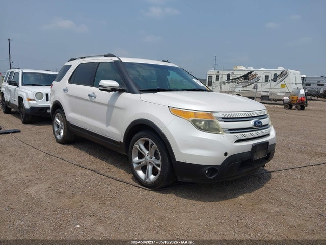 Salvage Ford Explorer Image