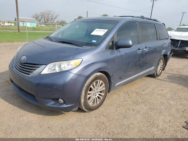 Toyota Sienna Xle V6 8 Passenger