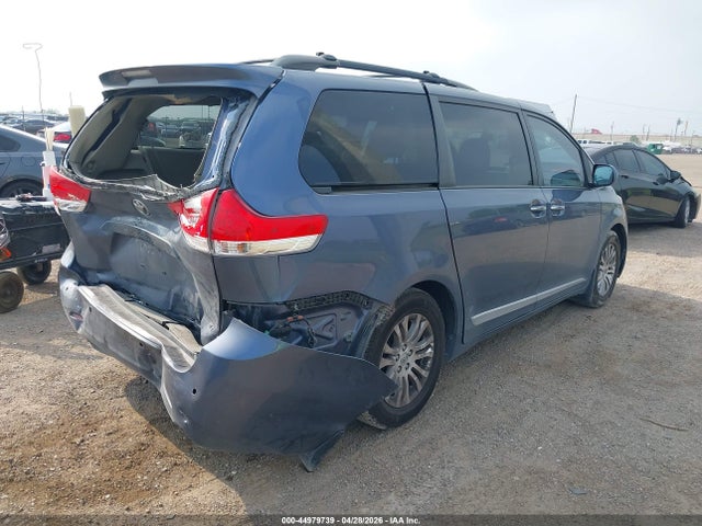 Toyota Sienna Xle V6 8 Passenger