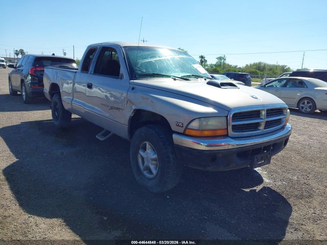 Salvage Dodge Dakota Image