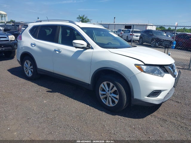 Salvage Nissan Rogue Image