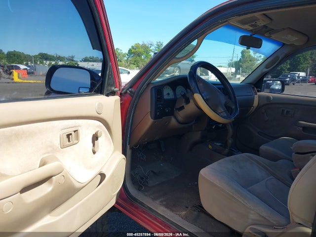 Toyota Tacoma Base V6
