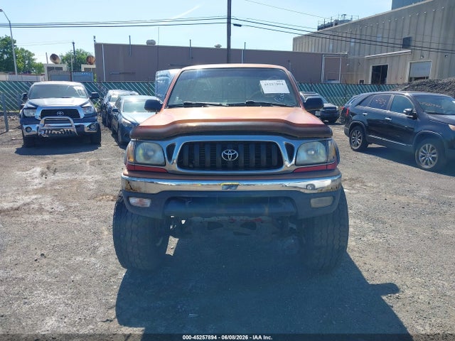 Toyota Tacoma Base V6