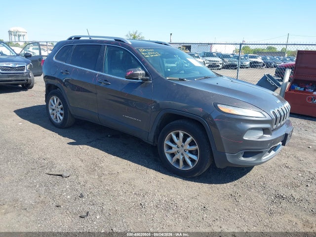 Salvage Jeep Cherokee Image