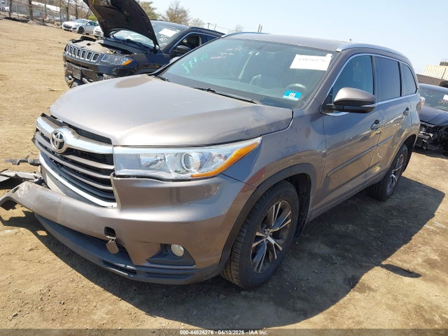 Toyota Highlander Xle V6
