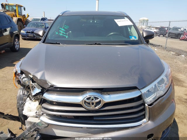 Toyota Highlander Xle V6