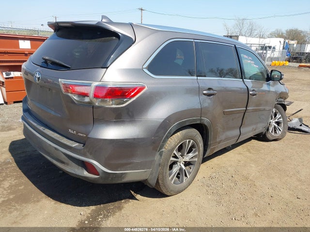 Toyota Highlander Xle V6