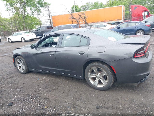 Dodge Charger Sxt