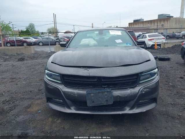 Dodge Charger Sxt