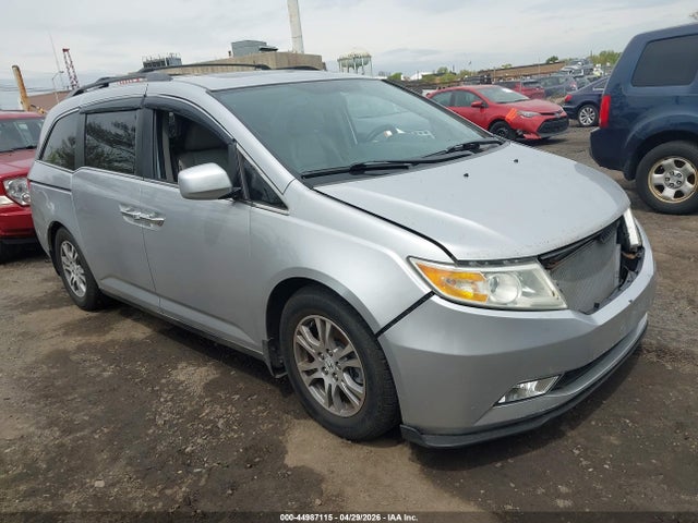 Salvage Honda Odyssey Image