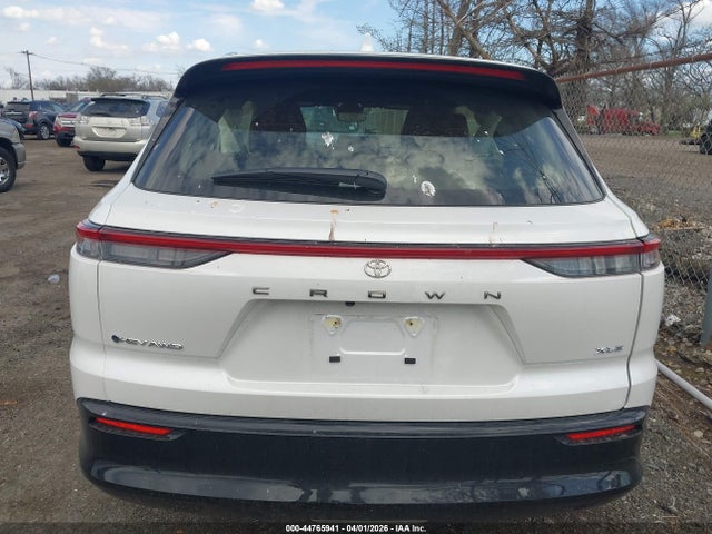 Toyota Crown Signia Xle
