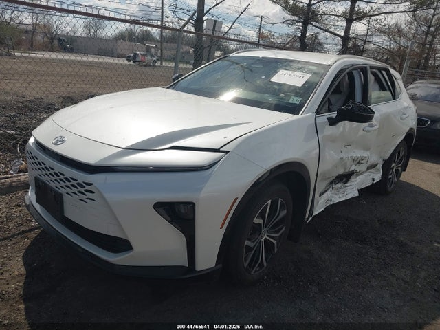 Toyota Crown Signia Xle