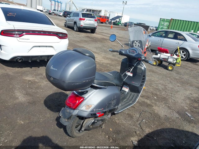 Vespa Gts Sei Giorni