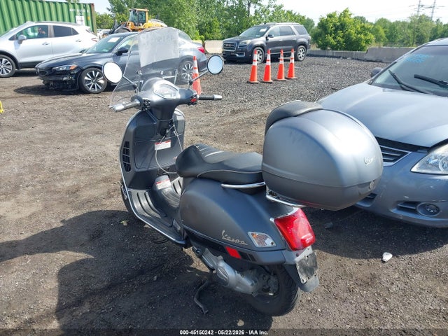 Vespa Gts Sei Giorni