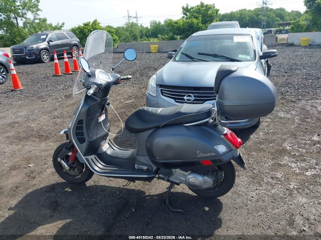 Vespa Gts Sei Giorni