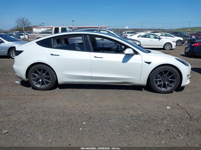 Tesla Model 3 Standard Range Plus Rear-wheel Drive